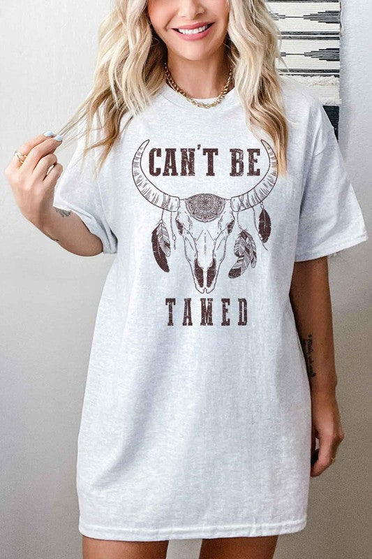 CANT BE TAMED CATTLE OVERSIZED GRAPHIC TEE